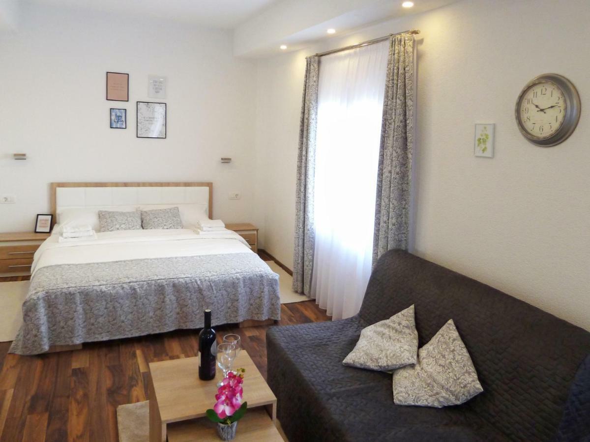 Apartment Petra i Nikola Seliste Dreznicko Bagian luar foto